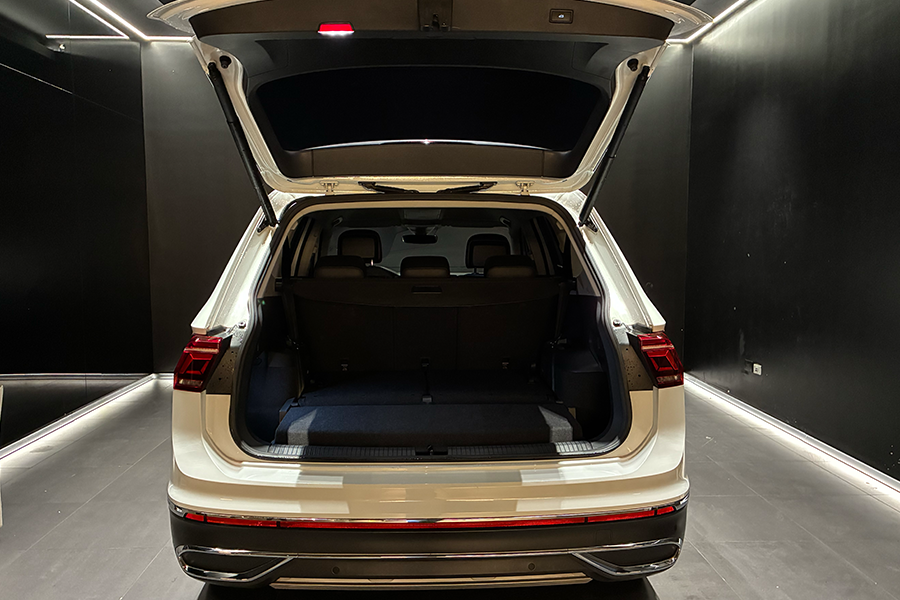 Volkswagen Tiguan 240 TSI 4Motion